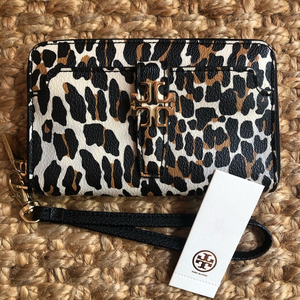 New w Tag: Tory Burch Kerrington Wristlet Wallet